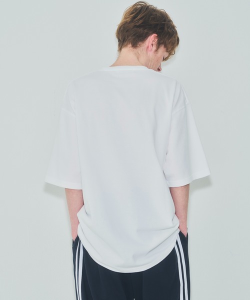 EMMA NOVEMBER（エマノーヴェンバー） tシャツ Embroidery マグナム