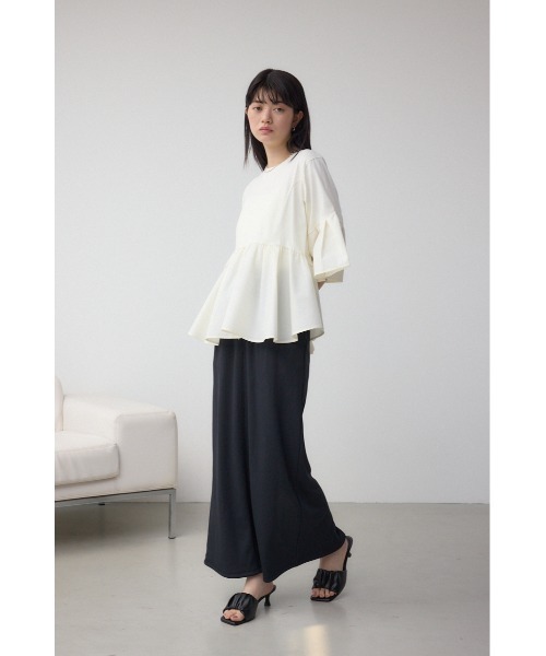 新品 タックスリーブカットトップス 白 新品 タックスリーブカットトップス 白