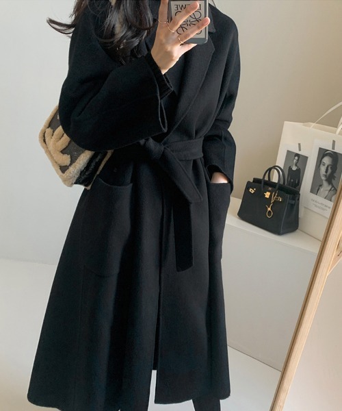 【極美品】 . 黒 . チェスターコート . ウール . ベルト付 コート チェスターコート ウエストベルト付きチェスターコート