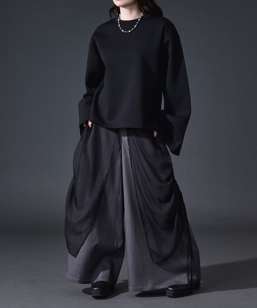 Ellno Loset（エルノロゼット） tシャツ バックフラワー刺繍ポンチロン