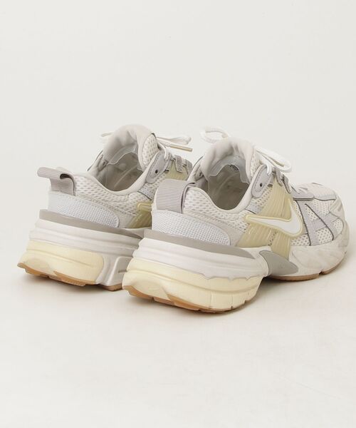 NIKE（ナイキ） ローカットスニーカー 24 クリーム レディース