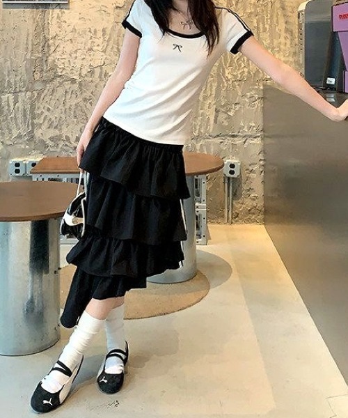 SHEENA（シーナ） スカート サイドラインアシンメトリーティアード