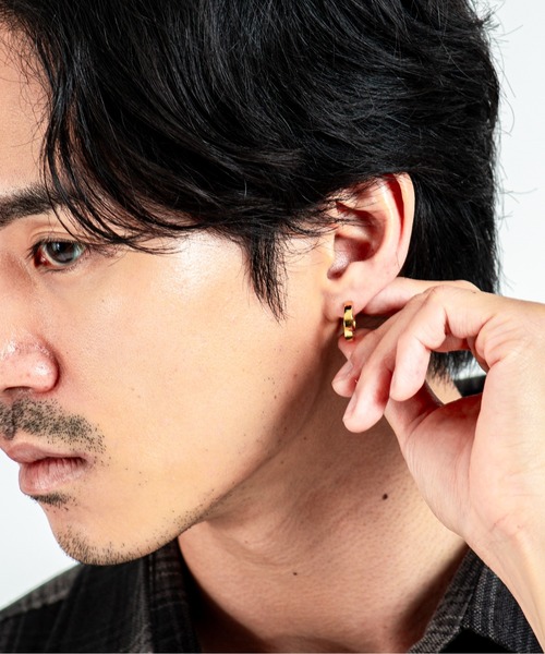 TOM WOOD（トムウッド） ピアス 「TOMWOOD」Beck Huggies Gold