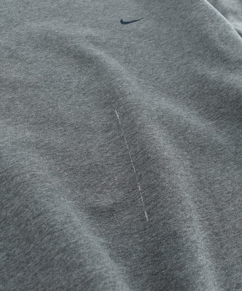 NIKE（ナイキ） トレーナー スウェット 「USED」Y2K NIKE small swoosh