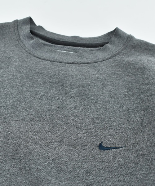 NIKE（ナイキ） トレーナー スウェット 「USED」Y2K NIKE small swoosh