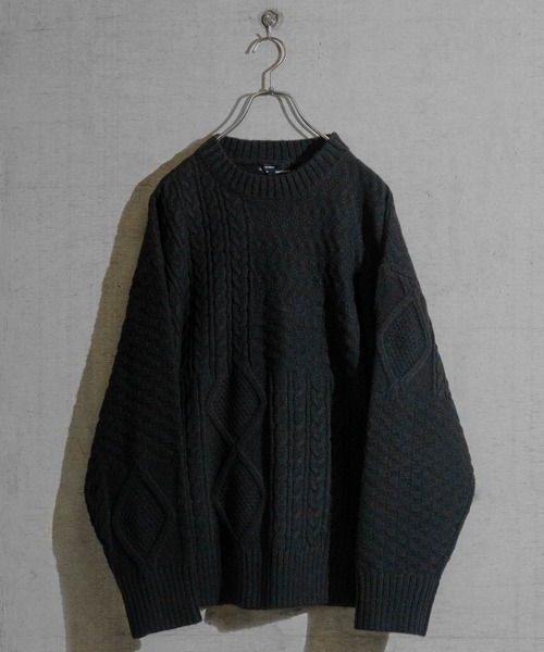 Naive magic（ナイーブマジック） セーター ニット 「a」ケーブル編み