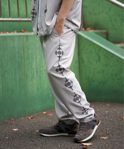 NO NEED（ノーニード） パンツ トロピカルキューバ刺繍 イージーパンツ
