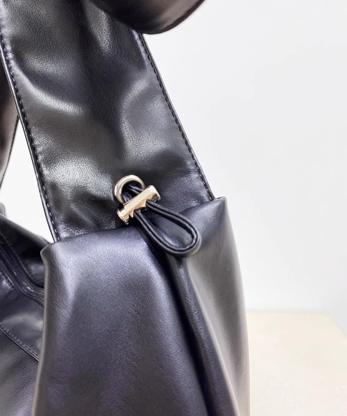 DAY CLOSET ショルダーバッグ バッグ 肩掛けできる2WAYギャザー