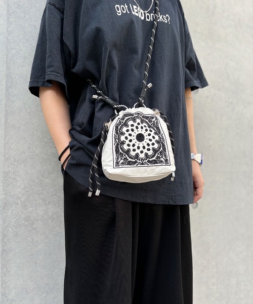 moro 巾着バッグ 刺繍バッグ Lサイズ moro 巾着バッグ 刺繍バッグ Lサイズ MORO】コロンとかわいい