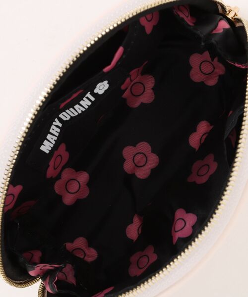 すぐ届く MARY QUANT* ピンクステッチデイジー ラウンドポーチ MARY QUANT ポーチ マリークワント mary quant ピンクステッチ