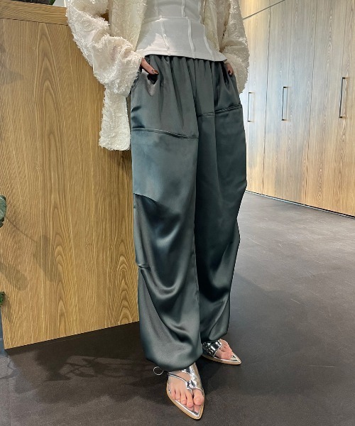 「AIC.」 パンツ FREE グリーン レディース_画像3