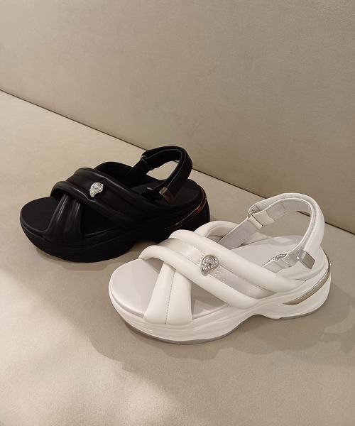 diana（プラスダイアナ） 厚底 サンダル しずくモチーフ クロスベルト