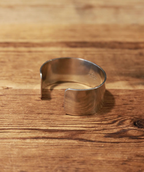 e.m. シルバーバングル　サイズM 3㎜ Silver925 Wide Straight Bangle KARPOS -カルポス- | Ops