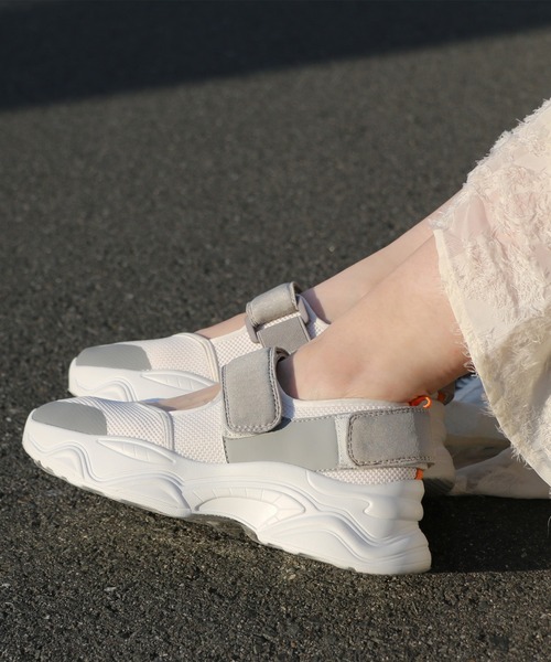 【新品未使用】サテンバックルストラップスニーカー coca サンダル ベルクロ バックストラップ メッシュ スニーカー