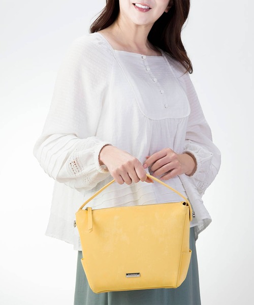 BARCOS（バルコス） ハンドバッグ 「BARCOS/バルコス」シルキーレザー