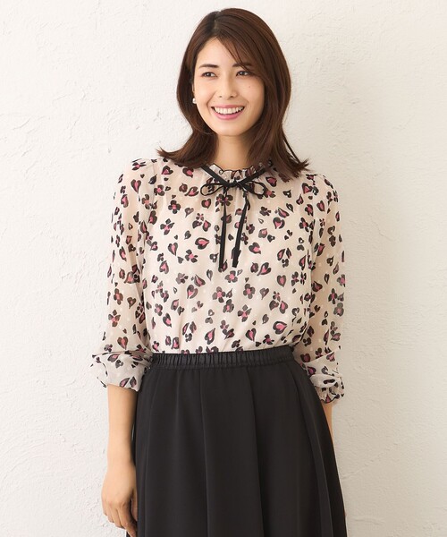 TO BE CHIC  半袖おリボン Ⅱ TO BE CHIC（トゥー ビー シック） ブラウス シャツ アニマルフラワー