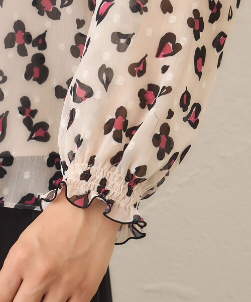 TO BE CHIC♡リボンカットソー TO BE CHIC（トゥー ビー シック） ブラウス シャツ アニマルフラワー