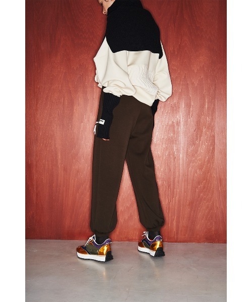 OMMO（オーエムエムオー） パンツ CENTER SWITCH SWEAT PT レディース