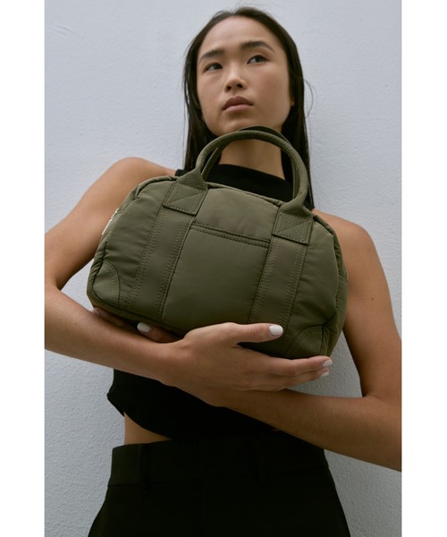 un/neu ボストンバッグ パデッドミニボストン / 500mlペットボトル収納