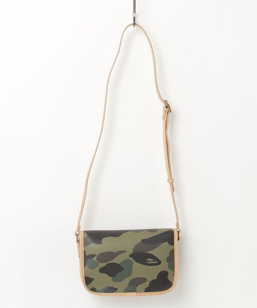 A BATHING APE（アベイシングエイプ） ショルダーバッグ 1ST CAMO