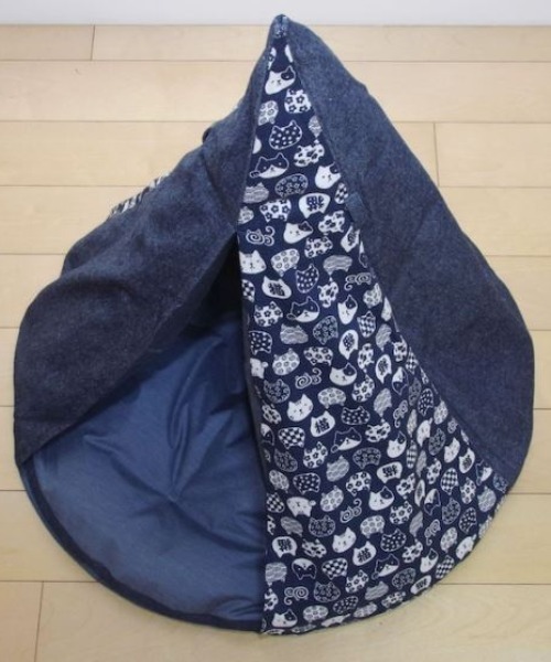 【 nyan de bal / ニャンデバル 】【 Jumou / ジュモウ 】 羽毛のキャットテント ねこ ネコ 猫 にゃんこ cat tent F de nyan bal ニャンデバル Jumou ジュモウ 羽毛のキャットテント ねこ ネコ にゃんこ cat tent salle