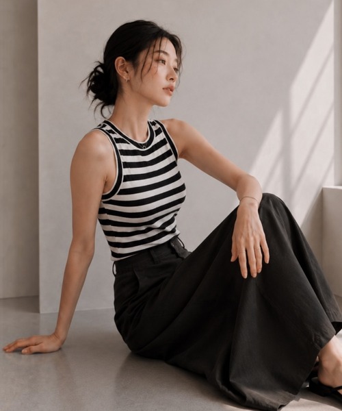 United store タンクトップ ノースリーブ ボーダークロップドニット