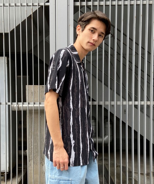 VOLCOM シャツ VOLCOM/ボルコム 半袖 ストライプ柄 モノトーン