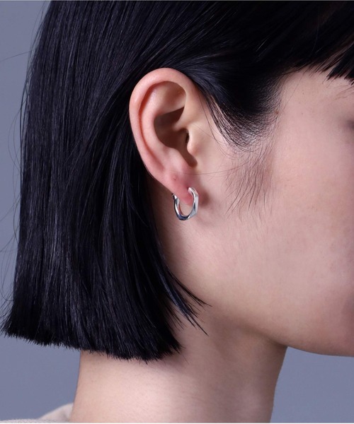 LION HEART ピアス LH for Gift クロッシングピアス