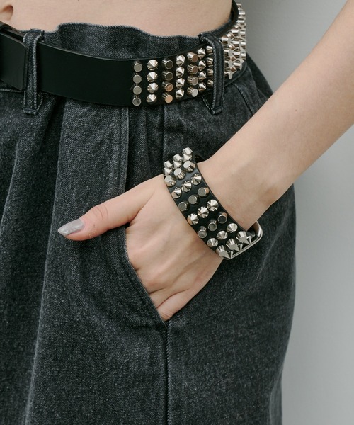 SHARE SPIRIT レザー バングル 3点セット SHARE SPIRIT レザー バングル 3点セット - メルカリ