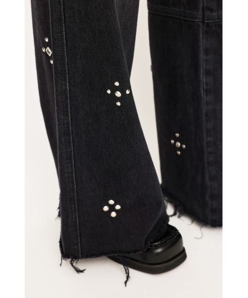 SLY（スライ） ジーンズ デニム デニムパンツ STUDS SEAM DESIGN FLARE
