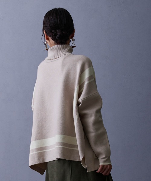 NICOLE white（ニコルホワイト） ニット セーター ネックレス付き