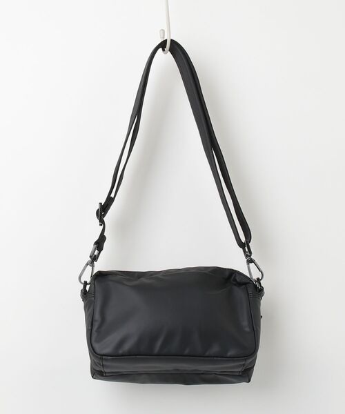 新品DIESELショルダーバッグ　ブラック　レディース DIESEL（ディーゼル） ショルダーバッグ UNI ブラック レディース