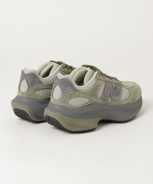 「New Balance」 ローカットスニーカー 23.5cm カーキ レディースの画像