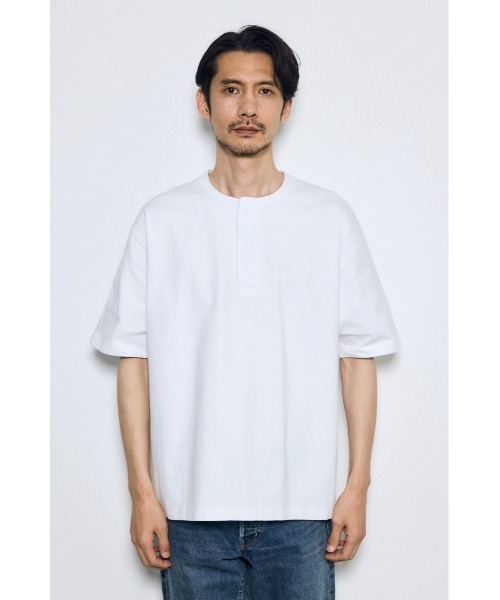 AZUL BY MOUSSY（アズールバイマウジー） tシャツ ヘンリーネック