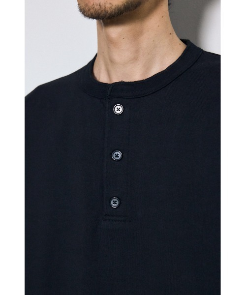 AZUL BY MOUSSY（アズールバイマウジー） ヘンリーネック tシャツ