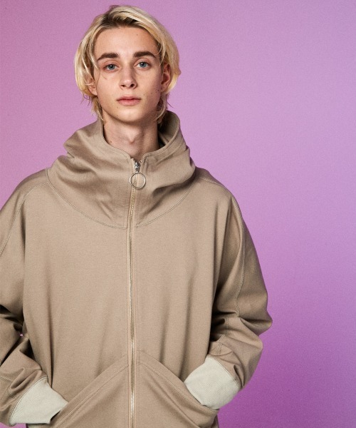 レア 新品 greatfrog x mooneyes HRCSフーディパーカーL レア 新品 greatfrog x mooneyes HRCSフーディパーカーL