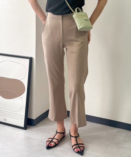 Isn't She？（イズントシー） パンツ サイドスリットパンツ レディース