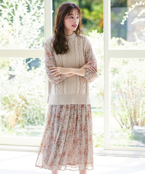 Tiaclasse ベスト ジレ 「洗える」ケーブル編みニットベスト