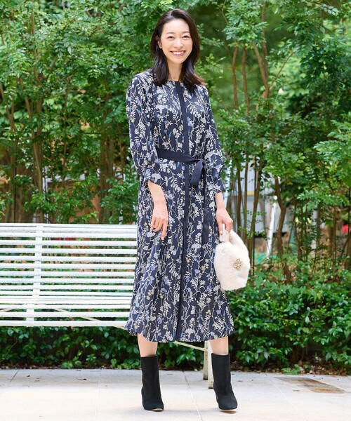 自由区（ジユウク） ワンピース ハーバルフロープリント8分袖