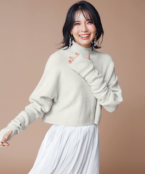 UNFILO（アンフィーロ） ニット セーター ふわふわニット クロップド