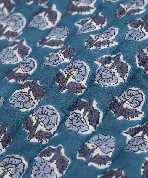 ROSE BUD（ローズバッド） ベスト ジレ フラワープリントキルティング