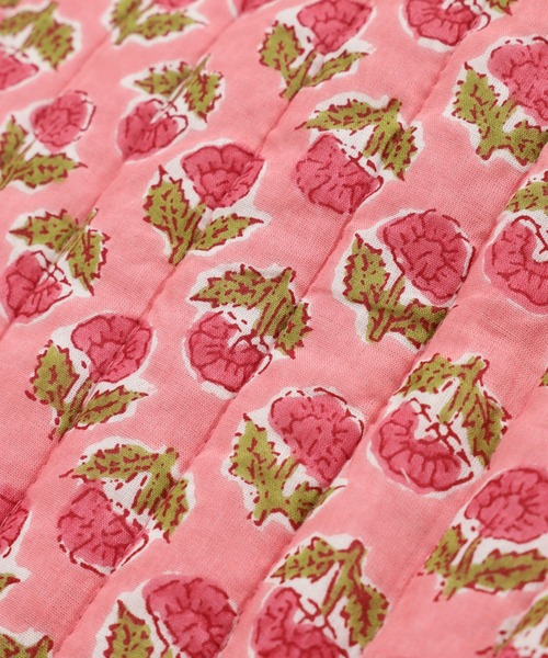 ROSE BUD（ローズバッド） ベスト ジレ フラワープリントキルティング