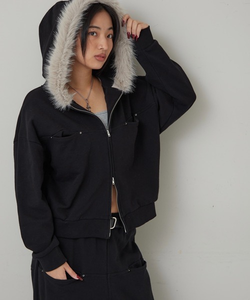 WHO'S WHO gallery（フーズフーギャラリー） パーカー スラッシュ