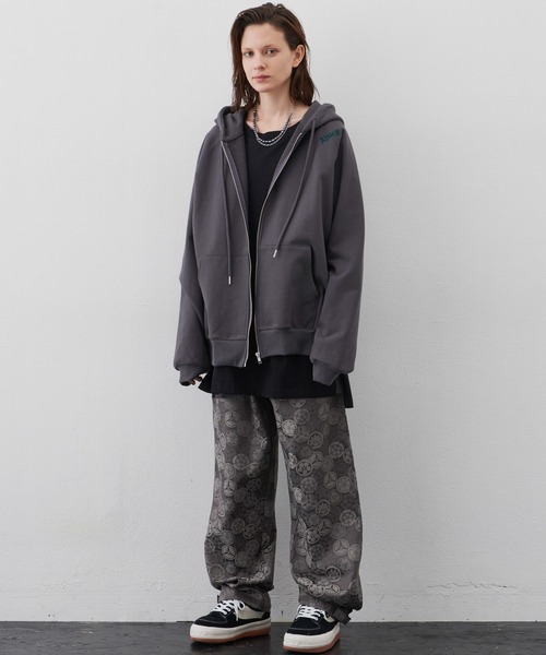 「AIVER」 ジップアップパーカー MEDIUM ブラック×シルバー メンズ_画像9