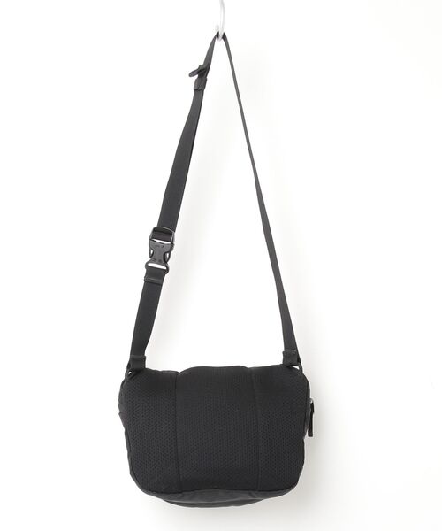 ARC'TERYX（アークテリクス） ワンポイントショルダーバッグ