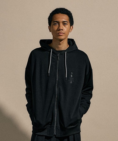 NUMERALS（ヌメラルズ） パーカー 「NUMERALS」MOLDED JERSEY ZIP