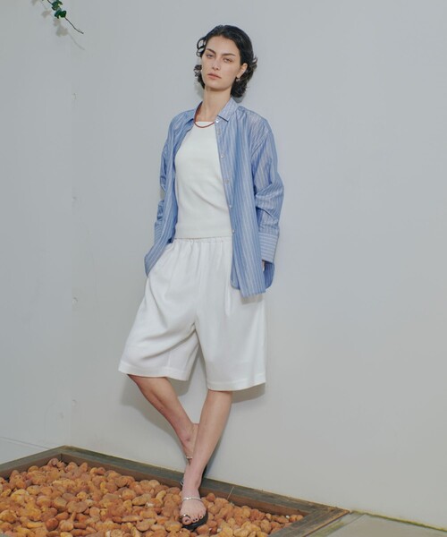 ブラウス シャツ ラメストライプシャツ　春服　夏服　オフィスカジュアル　羽織り　きれいめ レディースの画像