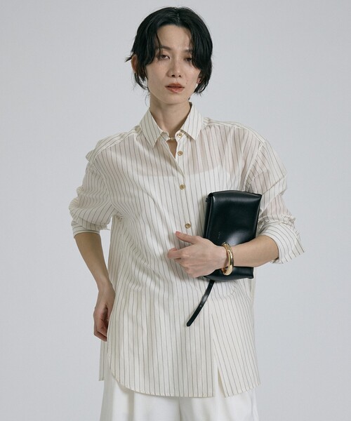 ブラウス シャツ ラメストライプシャツ　春服　夏服　オフィスカジュアル　羽織り　きれいめ レディースの画像