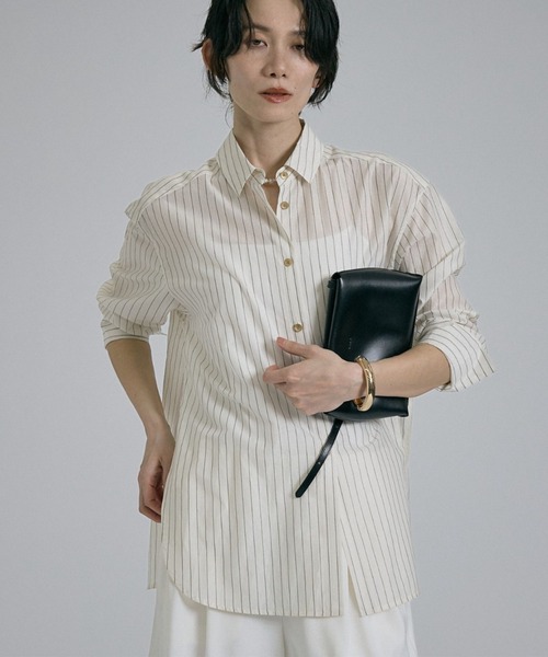 ブラウス シャツ ラメストライプシャツ　春服　夏服　オフィスカジュアル　羽織り　きれいめ レディースの画像