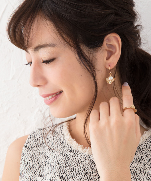 人気が高い ピアス miniチョコレートプリーツピアス ZOZOTOWN PayPayモール店 - 通販 - PayPayモール 大人気2022